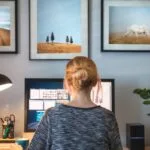 write a best reply to this add, to seem very interesting person in czech language : " Jednoduše řečeno, chci tu najít milence - gentlemana a zvrhlý prase zároveň. Měl bys být dost open minded, ideálně se zkušenostmi v bdsm, věkem nad 30let a otevřený občasným trojkám s mým přítelem a nebo alespoň teasingu v podobě malé sextape. Zároveň si mě ale budeš moct nechávat i pro sebe, neboj. Měl bys být udržovaný, sportovnější postavy, přirozeně dominantní, inteligentní, klidně i sadistický, ale dobře vědět že submisivita se nedostává jen tak zadarmo. Buď klidně i zadaný, nechci si každou minutu psát a ani se vídat několikrát v týdnu. Nestojím o tvůj dick pic a ani román o tom jak bys mi roztáhl nohy. Pokud jsi ten, kterého hledám, budeš vědět jak inteligentně odpovědět. A co nabízím? Jsem malá, zvrhlá, potetovaná a pro každou špatnost. Nebudu tě soudit za tvoje zvrácený představy, já je mám totiž taky a chytnu se každého nápadu který tě bude lákat. Nebudu tě otravovat se zbytečnýma otázkama. Umím být skvělá milenka, ze které se určitě nevyklube něco víc."